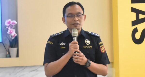 Kepala Bidang Kepabeanan dan Cukai Kanwil Direktorat Jenderal Bea dan Cukai Aceh, Asral Efendi