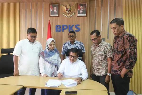BPKS bersama PT ASDP Indonesia Ferry menyepakati kerja sama pemanfaatan layanan di Pelabuhan Penyeberangan BPKS Balohan, Sabang, Jum'at, 29 Agustus 2025. (Foto: Ist)