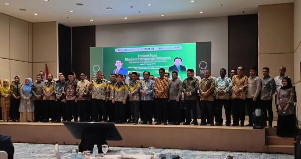 Badan Pengurus Wilayah (BPW) Himpunan Pengusaha KAHMI (HIPKA) Aceh periode 2025-2029 resmi dilantik di Gedung Landmark BSI Aceh, Sabtu (30/8). (Foto: Ist)
