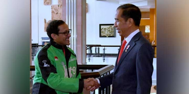 Kejaksaan Agung perlu memeriksa Presiden ke-7 RI Joko Widodo alias Jokowi atas kasus dugaan korupsi yang membelit mantan Mantan Menteri Pendidikan, Kebudayaan, Riset, dan Teknologi (Mendikbudristek), Nadiem Makarim.