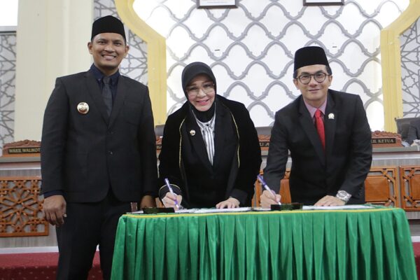 Eksekutif-Legislatif Sepakati Raqan Perubahan APBK Banda Aceh 2025