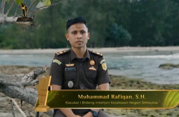 Muhammad Rafiqan SH, jaksa dari Kejaksaan Negeri (Kejari) Simeulue, Aceh meraih Adhyaksa Awards 2025 kategori Jaksa Pengawal Daerah Tertinggal. (Foto: Ist)