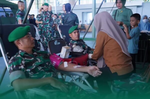 Menyambut HUT ke-80 TNI pada 5 Oktober 2025, Kodam Iskandar Muda menggelar Bakti Sosial Kesehatan di aula Indoor Jasdam IM, Banda Aceh, Ahad (21/9). (Foto: Ist)