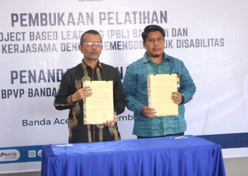 Dinas Sosial Aceh menandatangani MoU dengan BPVP Aceh, Kamis (25/9), di kantor BPVP Aceh. (Foto: Ist)