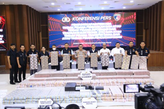 Dittipideksus Bareskrim Polri berhasil membongkar jaringan sindikat pembobolan rekening bank dormant dengan total kerugian mencapai Rp204 miliar. (Foto: Ist)