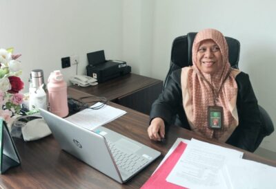 Rahmawati SH, terpilih sebagai Hakim Tinggi terbaik tahun 2025 pilihan warga PT Banda Aceh. (Foto: Ist)