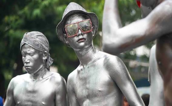 Marwah Syariat di Banda Aceh Ternoda Manusia Silver, Pemko Diminta Bertindak