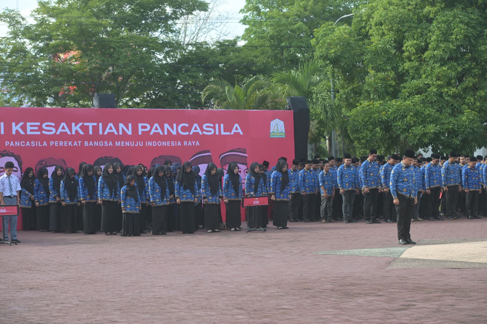 0d26720f-2cdb-43aa-9515-e0072d3c20f4 | INFOACEH.net Aceh Teguhkan Semangat Pancasila dalam Bingkai Adat dan Syariat