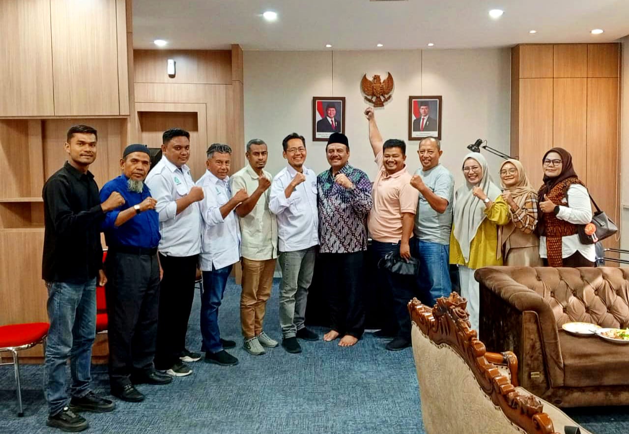 SMSI Aceh Perkuat Sinergi dengan DPRA, Bahas Peran Media Kawal Kebijakan Daerah