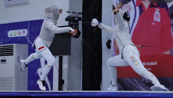 Aceh dipercaya jadi tuan rumah Indonesia Open Fencing Championship 2025, yang berlangsung di Hall Anggar Aceh, Kompleks Stadion Harapan Bangsa Lhong Raya, Banda Aceh, dibuka Jum'at pagi (3/10) oleh Sekda Aceh, M. Nasir Syamaun. (Foto: Ist)