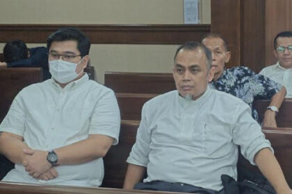 Bos perusahaan sawit Surya Darmadi menyindir anak buahnya Tovariga Triaginta dalam sidang lanjutan perkara dugaan korupsi perkebunan sawit di Kabupaten Indragiri Hulu, Provinsi Riau periode 2004-2022.