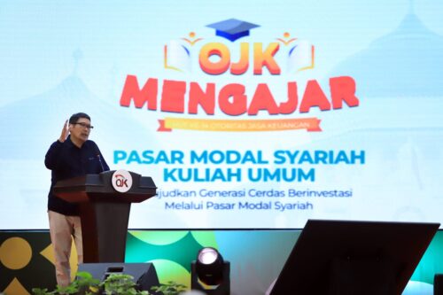 Kepala Eksekutif Pengawas Pasar Modal, Keuangan Derivatif, dan Bursa Karbon OJK-RI, Inarno Djajadi, memberi kuliah umum di hadapan mahasiswa dan sivitas akademika USK di Gedung AAC Dayan Dawood, Darussalam, Jum’at (3/10). (Foto: Ist)