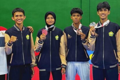 Tiga dari empat atlet Taekwondo Aceh meraih tiga medali di PON Beladiri di Kudus. (Foto: Ist)