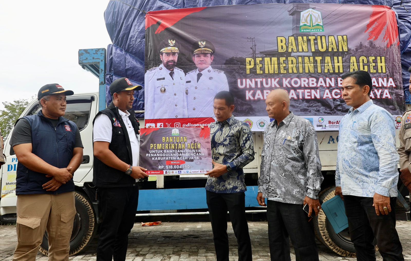 Dinsos Aceh Salurkan Bantuan Masa Panik untuk Korban Banjir Aceh Jaya