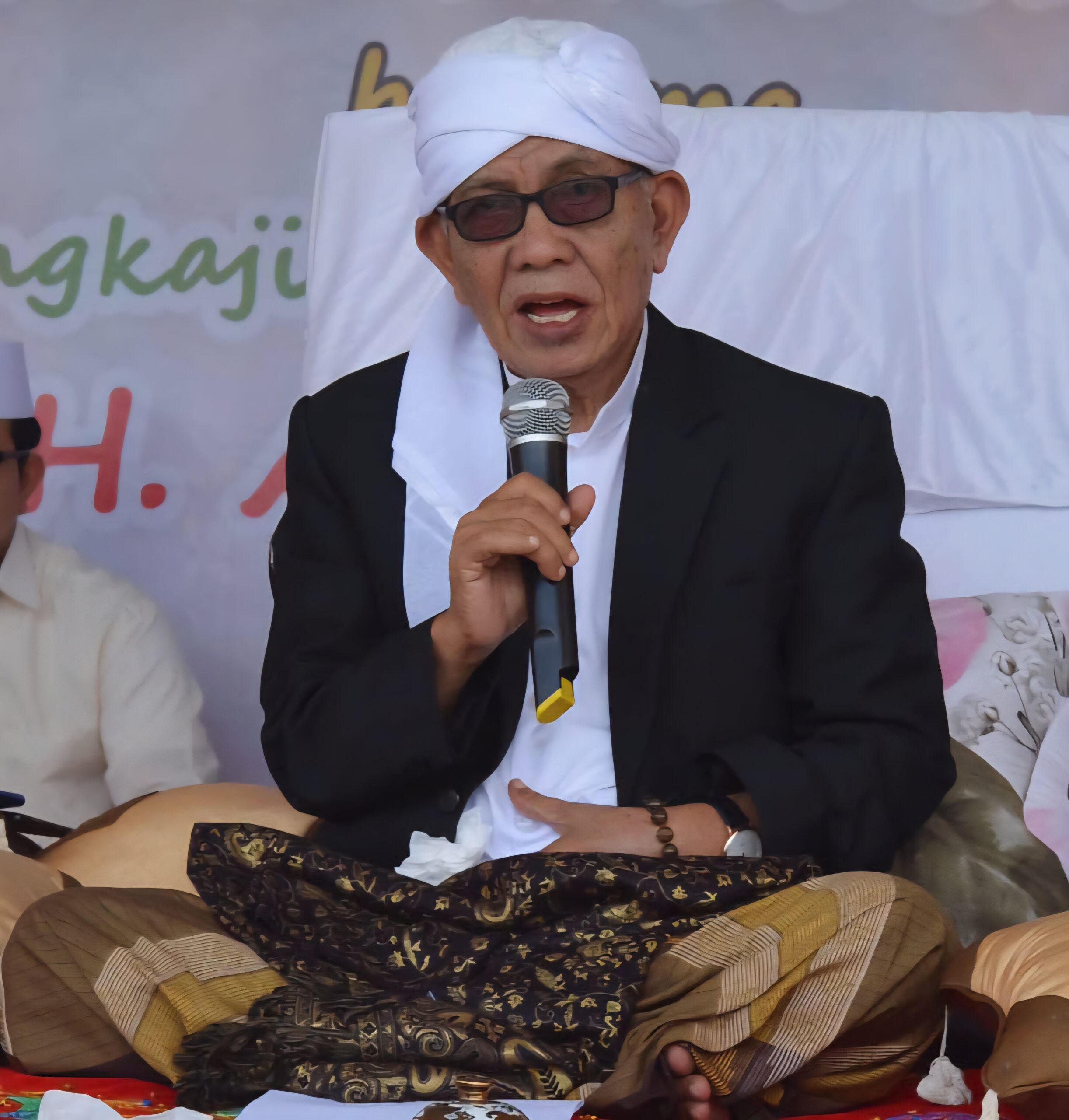 Abuya Syekh Amran Wali: Cinta Dunia Membuat Seseorang Sulit Ikhlas dalam Ibadah