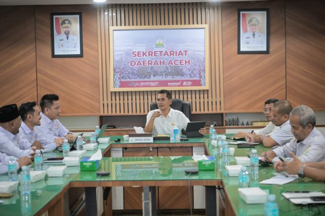 Sekda Aceh, M. Nasir Syamaun menerima Audiensi Komisioner KPI Aceh di ruang Rapat Sekda, Rabu (5/11). (Foto: Ist) | INFOACEH.net Sekda Aceh, M. Nasir Syamaun menerima Audiensi Komisioner KPI Aceh di ruang Rapat Sekda, Rabu (5/11). (Foto: Ist)