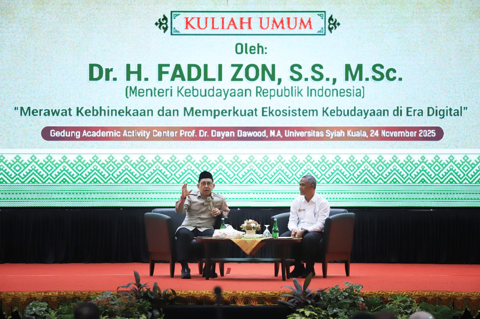 Menteri Kebudayaan Fadli Zon menyampaikan Dialog Budaya dan Kuliah Umum GAYAIN Aceh 2025 di gedung AAC Dayan Dawood, Senin (24/11/2025). (Foto: Ist)