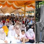 Ustaz Derry Sulaiman mengisi ceramah pada peringatan Maulid Nabi Muhammad SAW 1447 Hijriah yang digelar Pemko Banda Aceh di Lapangan Blang Padang, Senin (24/11). (Foto: Ist)