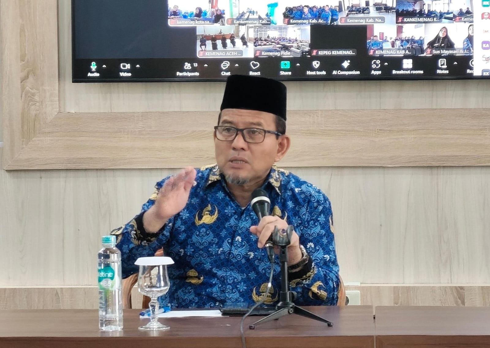 Kakanwil Kemenag Aceh Azhari