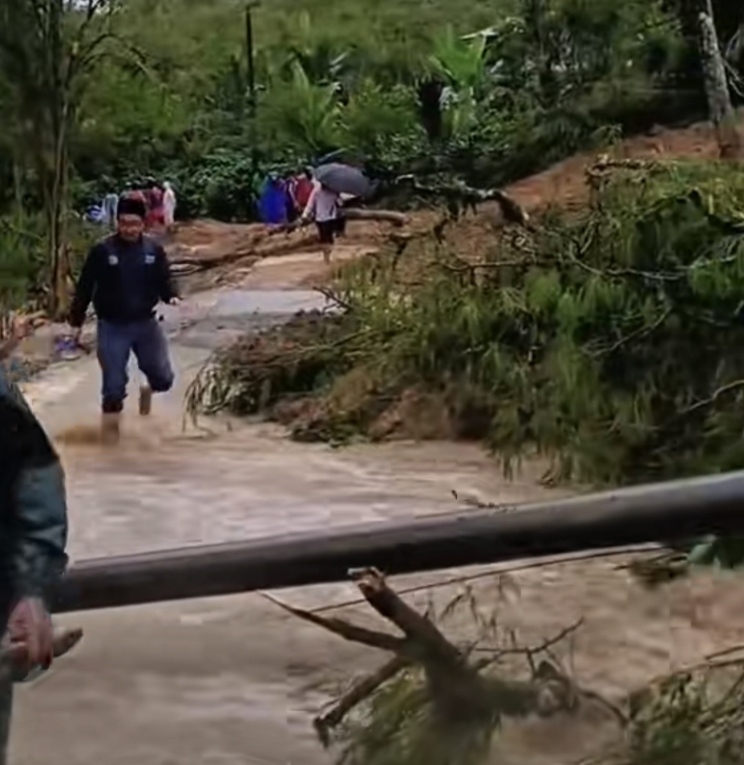Aceh Tengah Terisolasi Akibat Banjir dan Longsor, Seluruh Akses Darat Putus Total
