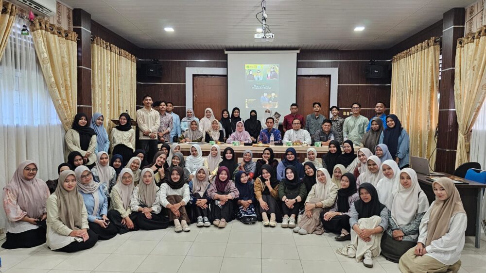 Program Studi Bimbingan dan Konseling Islam (BKI) Fakultas Dakwah dan Komunikasi UIN Ar-Raniry Banda Aceh bekerja sama dengan Asosiasi Perkumpulan Ahli Bimbingan dan Konseling Islam (PABKI) menggelar Seminar Nasional bertajuk “Ekspresikan Dirimu dengan Self Healing”, Jumat (7/10/2025), di Aula Fakultas Dakwah dan Komunikasi. | INFOACEH.net Program Studi Bimbingan dan Konseling Islam (BKI) Fakultas Dakwah dan Komunikasi UIN Ar-Raniry Banda Aceh bekerja sama dengan Asosiasi Perkumpulan Ahli Bimbingan dan Konseling Islam (PABKI) menggelar Seminar Nasional bertajuk “Ekspresikan Dirimu dengan Self Healing”, Jumat (7/10/2025), di Aula Fakultas Dakwah dan Komunikasi.