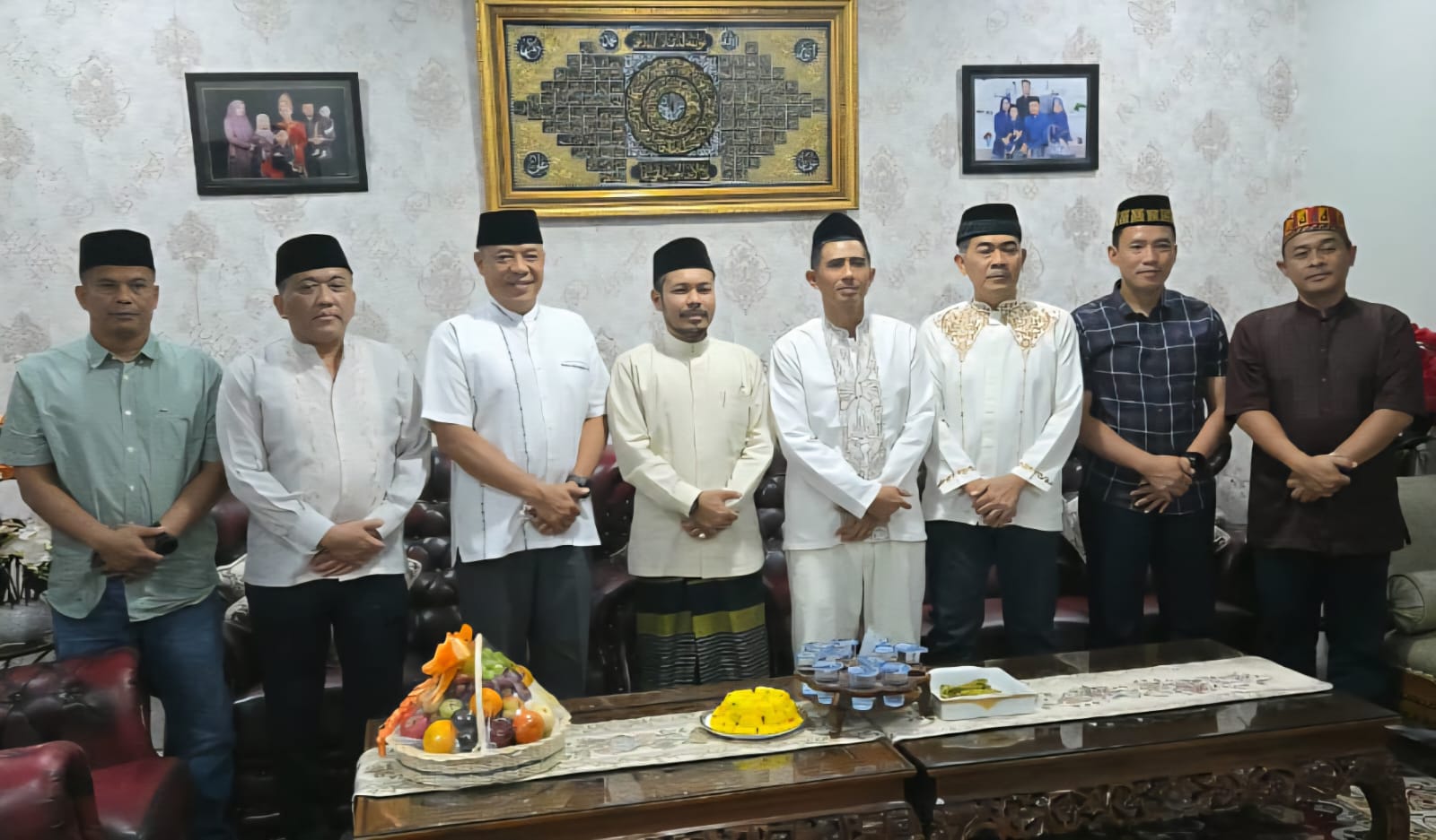 Kunjungi Ustaz Masrul Aidi, Kapolda Aceh Akan Kawal Kasus Pembakaran Dayah Babul Maghfirah