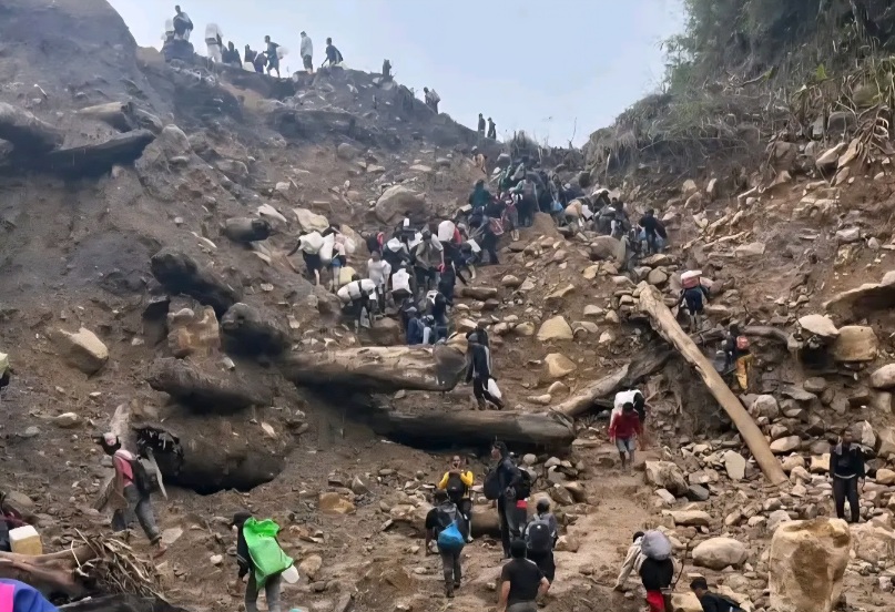 Tiga Pekan Pascabanjir, Ratusan Ribu Warga Aceh Masih Terisolir dan Kelaparan