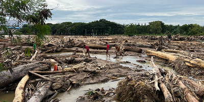 Lebih 100 organisasi masyarakat sipil melayangkan somasi dan mendesak Presiden Prabowo Subianto segera menetapkan status bencana nasional atas banjir-longsor besar yang melanda Aceh-Sumatera. (Foto: Ist)