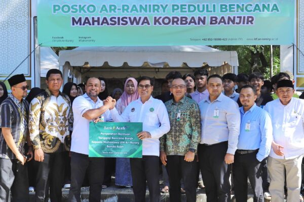 Bank Aceh Syariah (BAS) menyalurkan bantuan dana tanggap darurat sebesar Rp100 juta untuk mahasiswa UIN Ar-Raniry yang terdampak banjir bandang dan longsor di sejumlah wilayah Aceh.