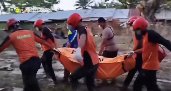 Evakuasi jenazah korban banjir Aceh terus dilakukan oleh Tim Basarnas. (Foto: Ist)