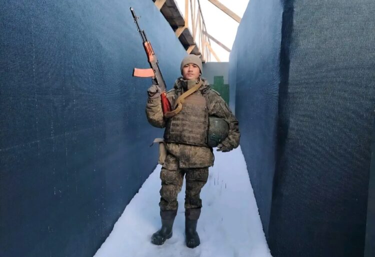 Personel Satuan Brimob Polda Aceh, Bripda Muhammad Rio melakukan desersi ke luar negeri dan bergabung dengan Angkatan Bersenjata Rusia sebagai tentara bayaran di Perang Ukraina. (Foto: Ist) | INFOACEH.net Personel Satuan Brimob Polda Aceh, Bripda Muhammad Rio melakukan desersi ke luar negeri dan bergabung dengan Angkatan Bersenjata Rusia sebagai tentara bayaran di Perang Ukraina. (Foto: Ist)