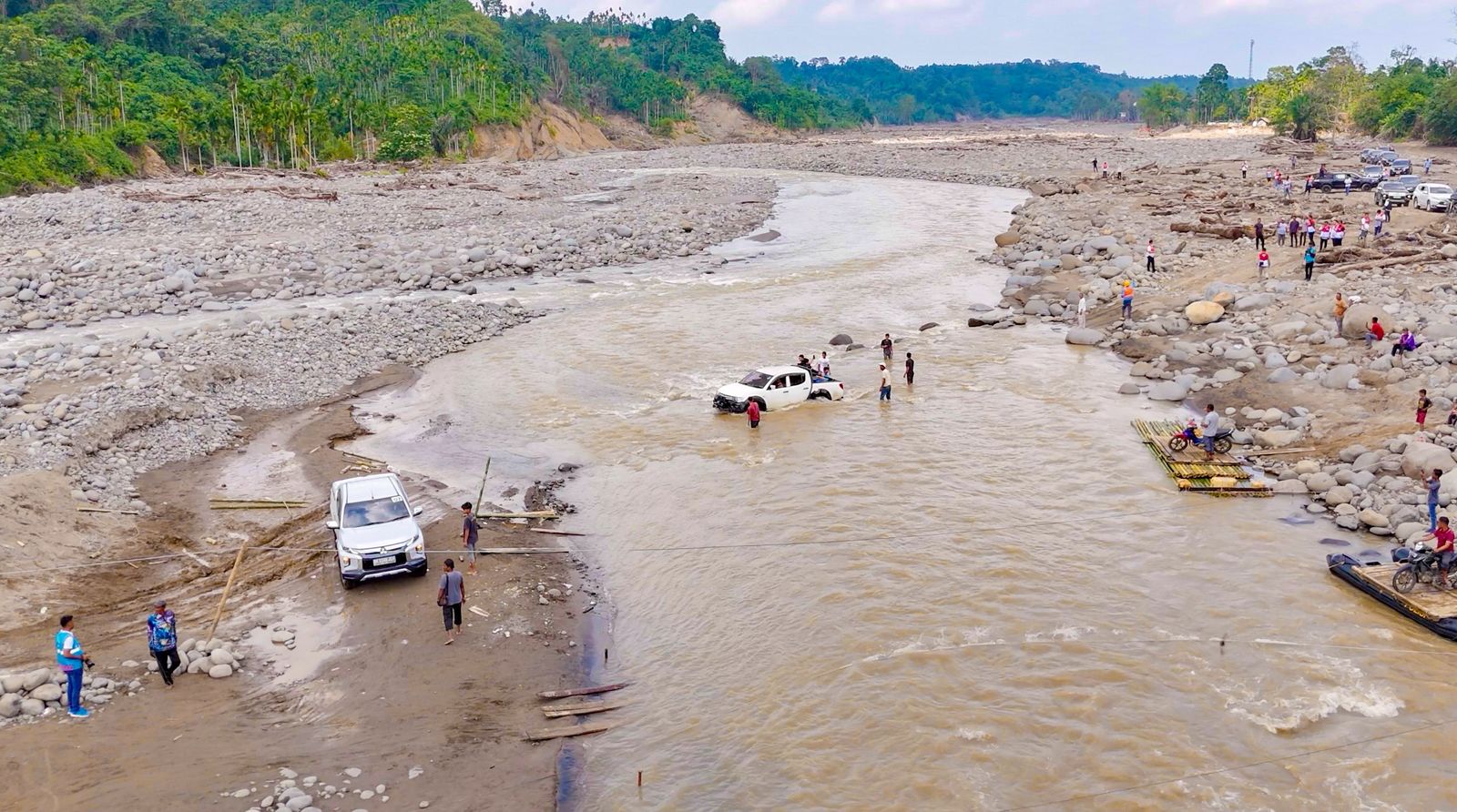 Tembus Wilayah Terisolir, PLN Kawal 1.000 Genset Kementerian ESDM Terangi Aceh