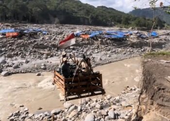 Sejumlah desa di Kecamatan Ketol Kabupaten Aceh Tengah masih terisolir hingga 63 hari pascabencana banjir bandang dan longsor. (Foto: Ist)
