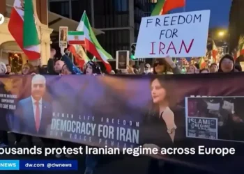 Gelombang protes berdarah yang menyapu Iran kini menyisakan luka ganda bagi para demonstran