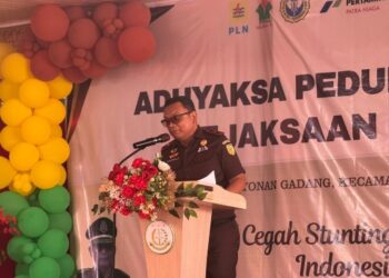 1770276131950034-0 | INFOACEH.net Kajati Aceh Yudi Triadi SH MH meresmikan Desa Binaan serta Program Adhyaksa Peduli Stunting dalam kunjungan kerjanya ke Aceh Selatan, Kamis (5/2/2026). (Foto: Ist)