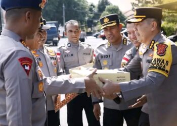 Menyambut bulan suci Ramadan 1447 Hijriah, Polda Aceh menyalurkan bantuan kurma sebanyak 50 ton kepada personel Polri dan masyarakat. (Foto: Ist)