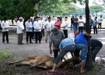 Kodam IM melaksanakan pemotongan dan penyerahan secara simbolis hewan Meugang dalam rangka menyambut Bulan Suci Ramadhan 1447 H/2026, Selasa (17/2).
