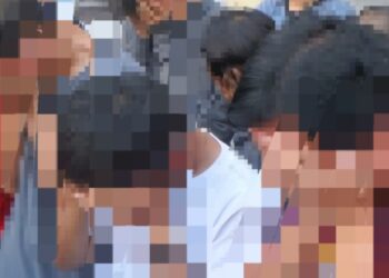 Tim kalong Satpol PP/WH Kota Banda Aceh mengamankan 4 pria diduga pelaku LGBT di taman kota Krueng Aceh. (Foto: Ist)