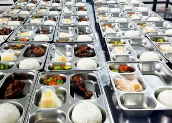 Badan Gizi Nasional (BGN) menegaskan bahwa kejadian puluhan warga yang mengalami gejala keracunan di Desa Trirejo, Kecamatan Loano, Kabupaten Purworejo, Jawa Tengah, tidak berkaitan dengan Program Makan Bergizi (MBG). 