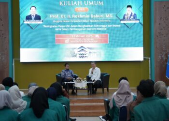 USK Banda Aceh menggelar kuliah umum dengan menghadirkan Anggota Komisi IV DPR RI, Prof Dr Ir Rokhmin Dahuri di Auditorium FMIPA USK, Banda Aceh, Senin (9/2).