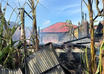 Kebakaran melanda Dayah Budi Muthmainnah di Gampong Ceurih, Dusun Pande Meuh, Kecamatan Ulee Kareng, Banda Aceh, Kamis sore (12/2). (Foto: Ist)