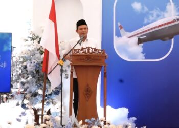 Wagub Aceh, Fadhlullah, melaporkan tingginya harga tiket pesawat rute Aceh–Jakarta kepada Dirut Garuda Indonesia. 