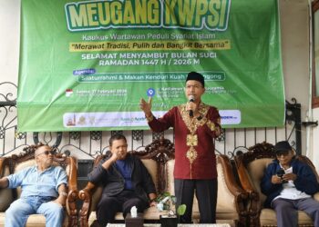 Tausiah disampaikan Ustaz Farid Nyak Umar, Anggota DPRK Banda Aceh dari PKS pada meugang bersama KWPSI menyambut bulan suci Ramadhan 1447 Hijriah, Selasa (17/2). (Foto: Ist)