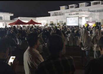 Rumah Sakit Jiwa (RSJ) Aceh meluncurkan film berjudul NOEH dan menggelar nonton bareng (nobar) di halaman rumah sakit tersebut, Jum'at malam (13/2/2026). | INFOACEH.net Rumah Sakit Jiwa (RSJ) Aceh meluncurkan film berjudul NOEH dan menggelar nonton bareng (nobar) di halaman rumah sakit tersebut, Jum'at malam (13/2/2026).