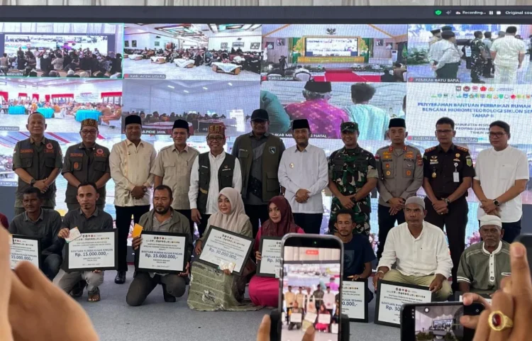 IMG-20260303-WA0373 | INFOACEH.net Menko PMK Serahkan Bantuan Rumah Rusak Korban Banjir di Bireuen, Total 4.347 Unit