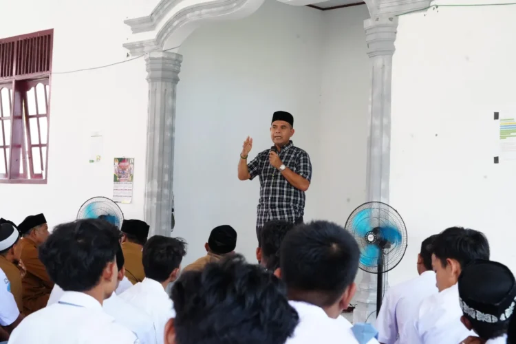 IMG-20260304-WA0184 | INFOACEH.net Tausiyah di SMA Negeri 1 Meukek, Kadisdik Aceh Motivasi Siswa Tetap Produktif di Bulan Ramadan