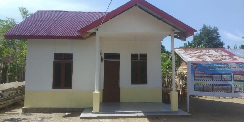 Rumah Layak Huni Untuk Nurmiati Setelah Dibedah Oleh Personil Polres Pidie