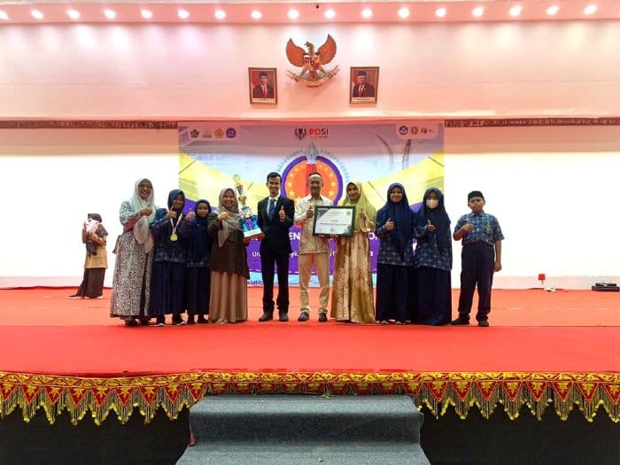 MIN 27 Aceh Besar meraih juara umum pada ajang ASC 2023 yang digelar Pusat Sains Olimpiade Indonesia (POSI) di AAC Dayan Dawood USK Darussalam, Ahad, 26 Februari 2023.