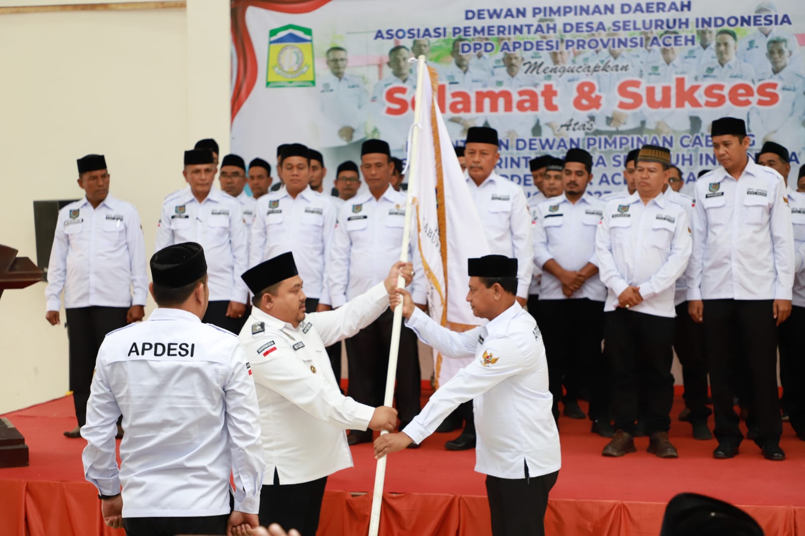 Pengurus DPC APDESI Aceh Besar Periode 2023-2028 dikukuhkan, Kamis, 9 Febluari 2023 di Kampus Politeknik Indonesia-Venezuela (Poliven) Gampong Cot Suruy, Ingin Jaya