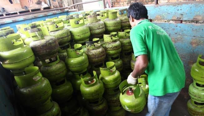 Tutup segel tabung LPG bersubsidi ukuran 3 kg, berbeda-beda di tiap Kabupaten/Kota di Aceh, hal ini untuk memudahkan pengawasan
